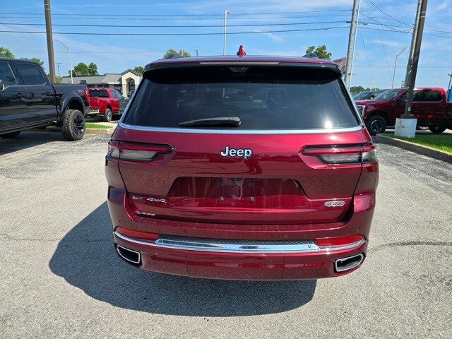 2021 Jeep Grand Cherokee Overland photo 4