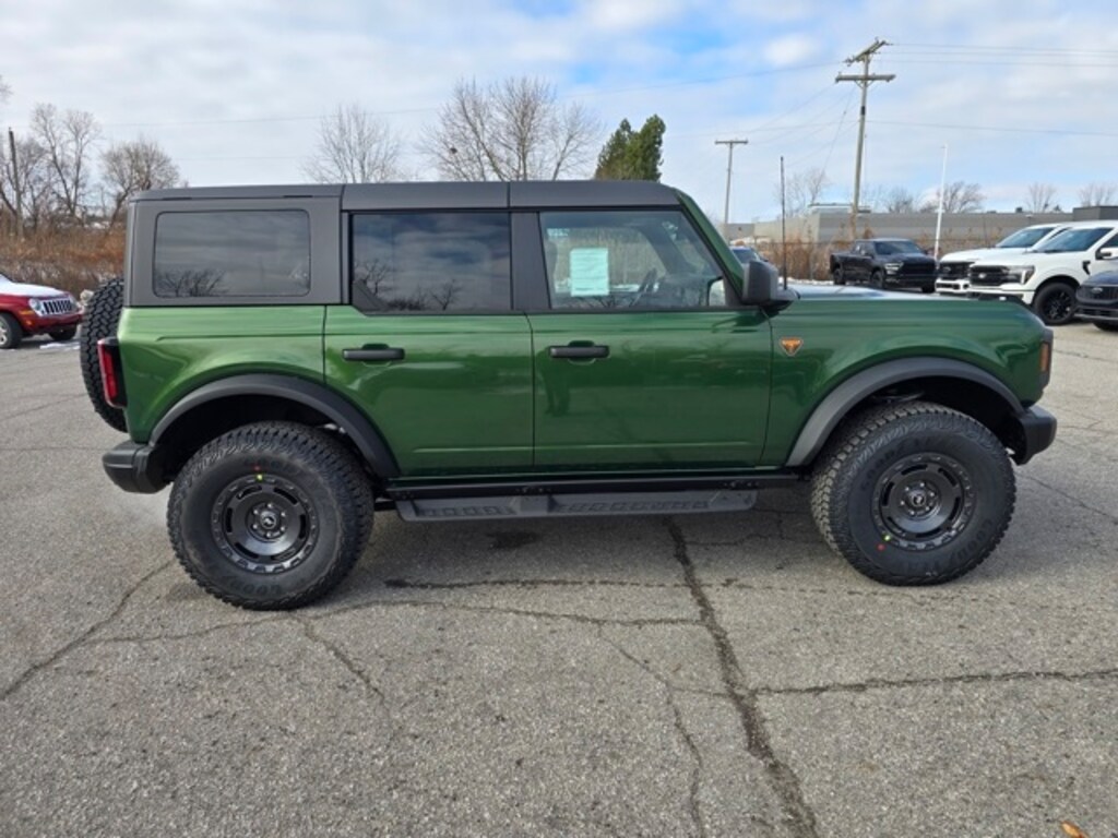 New 2025 Ford Bronco Badlands SUV