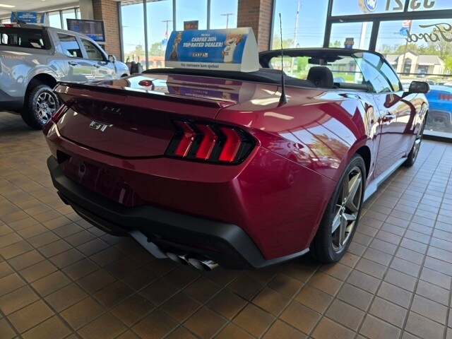 2025 Ford Mustang GT Premium Convertible photo 3