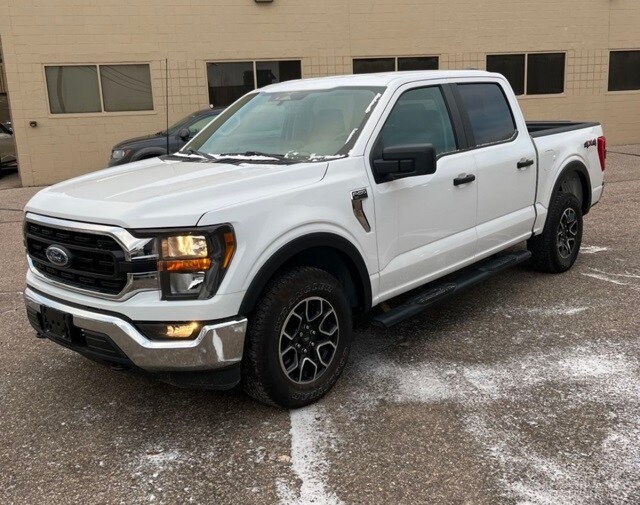 2023 Ford F-150 XLT photo 3