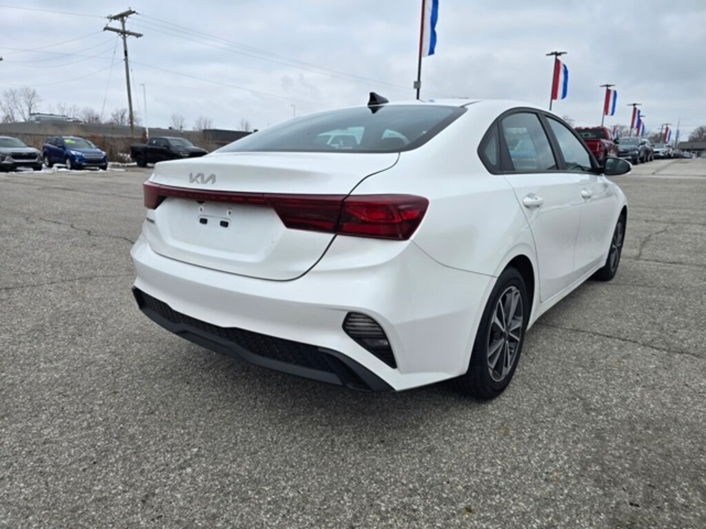 Used 2023 Kia Forte LXS Sedan