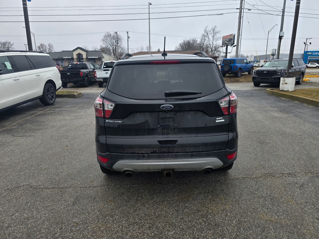 2018 Ford Escape SEL photo 4