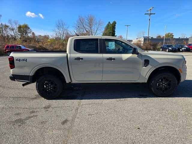2025 Ford Ranger XLT photo 2