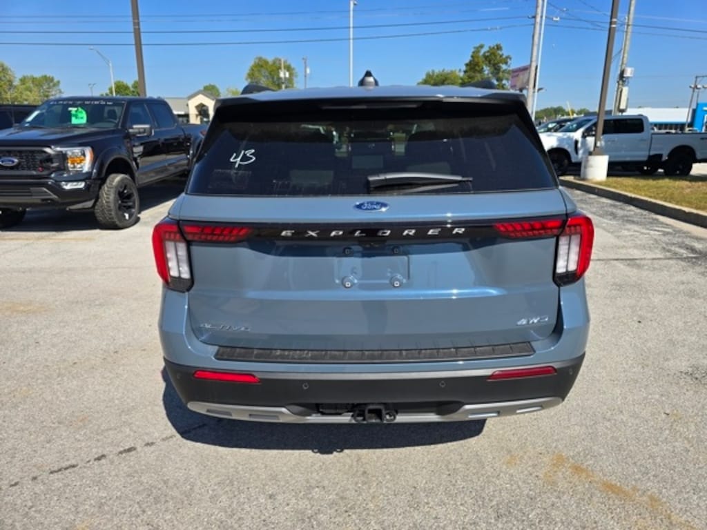 New 2025 Ford Explorer Active SUV