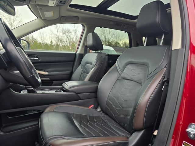 2022 Nissan Pathfinder Platinum - Photo 10
