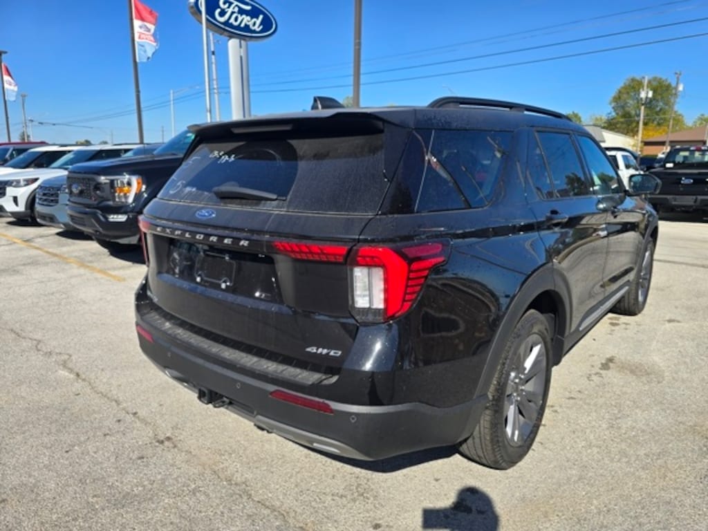 New 2025 Ford Explorer Active SUV