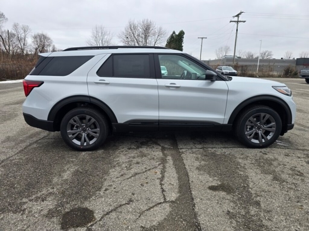 New 2026 Ford Explorer Active SUV