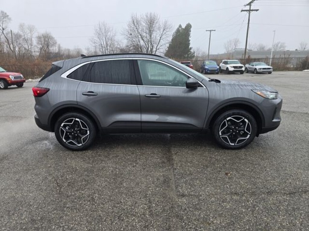 New 2026 Ford Escape Platinum SUV