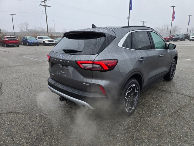 2026 Ford Escape Platinum photo 3