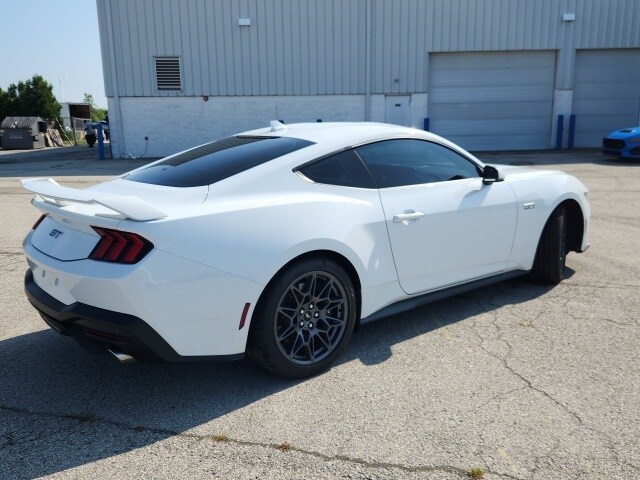 2024 Ford Mustang GT Premium photo 4