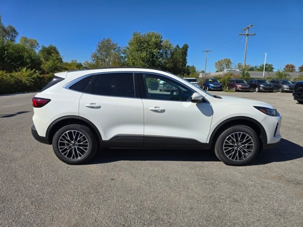 New 2026 Ford Escape Base SUV