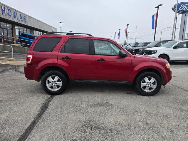 2010 Ford Escape XLT photo 2