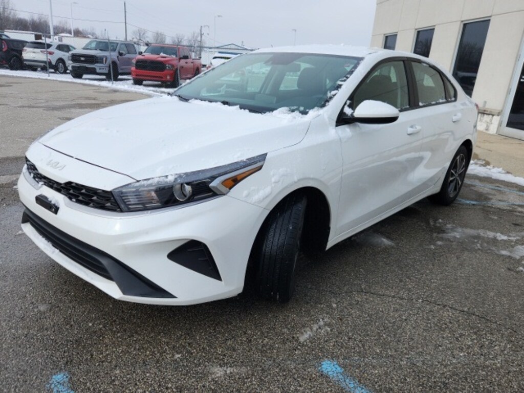 Used 2023 Kia Forte LXS Sedan