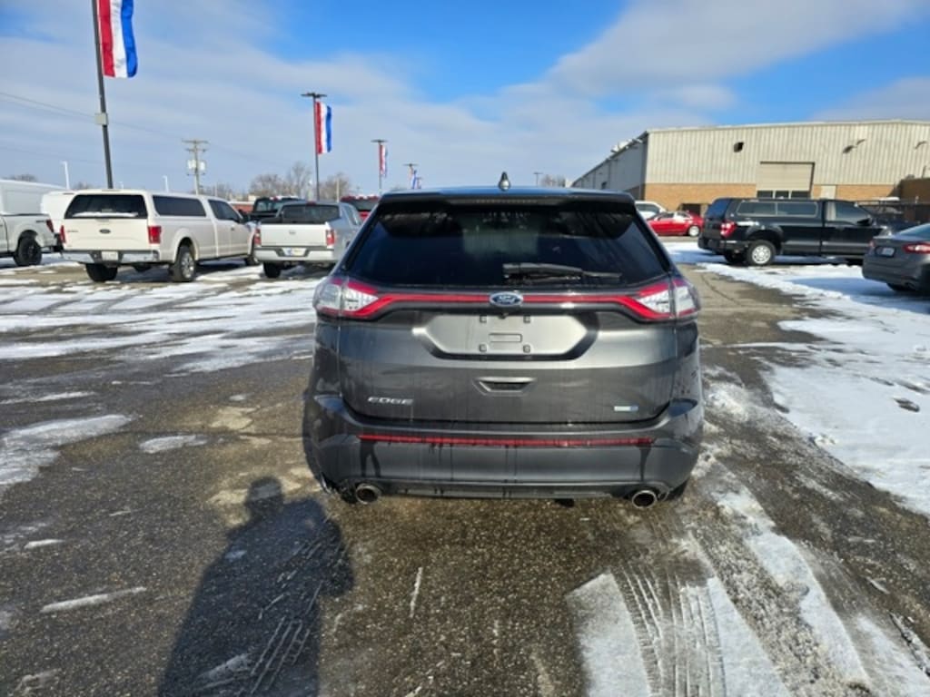 Used 2017 Ford Edge SE SUV