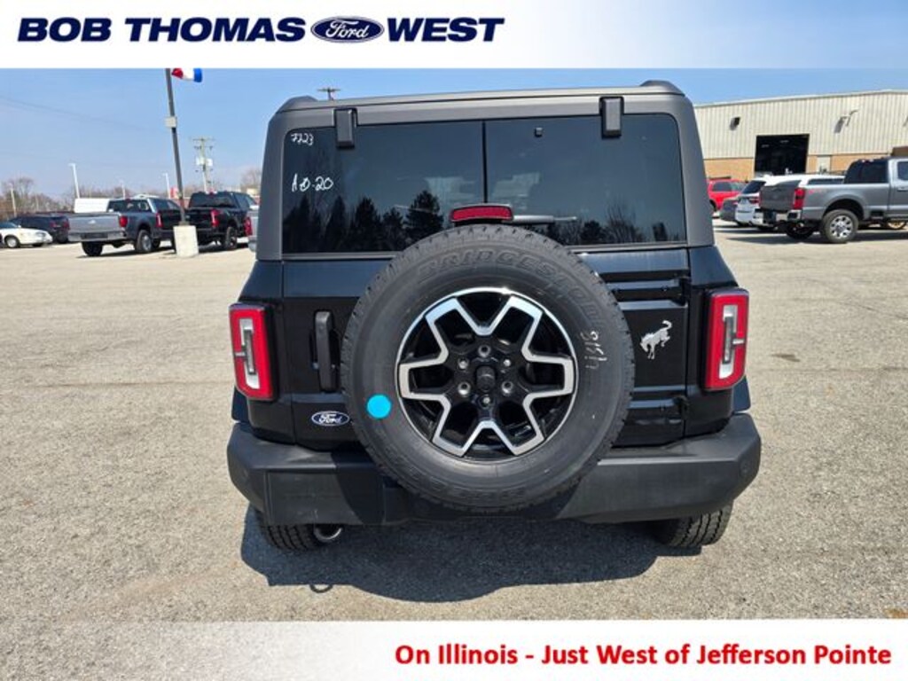 New 2026 Ford Bronco Outer Banks SUV