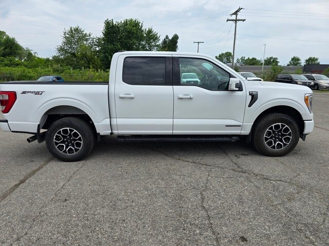 2023 Ford F-150 Lariat photo 2