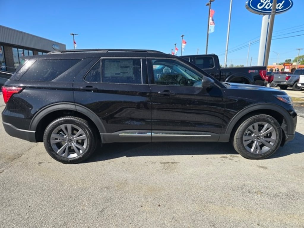 New 2025 Ford Explorer Active SUV