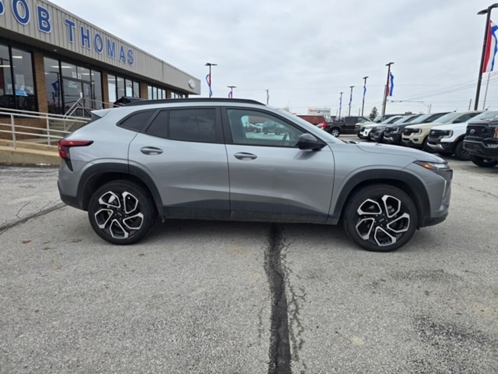 Used 2024 Chevrolet Trax 2RS SUV