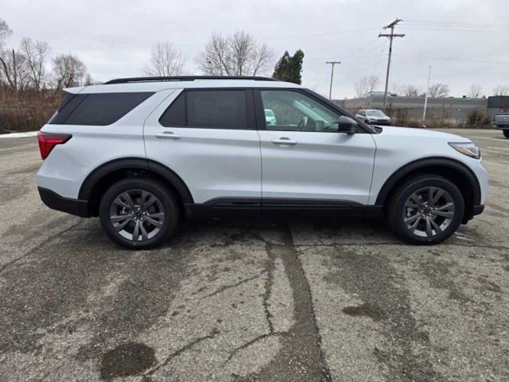 New 2026 Ford Explorer Active SUV