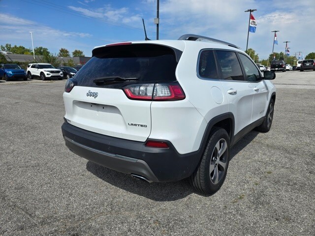 2019 Jeep Cherokee Limited photo 2