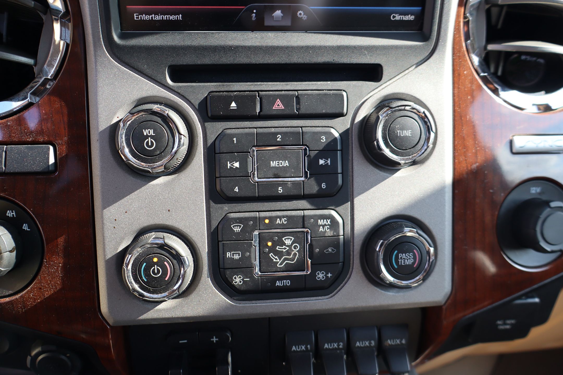 Photo 25