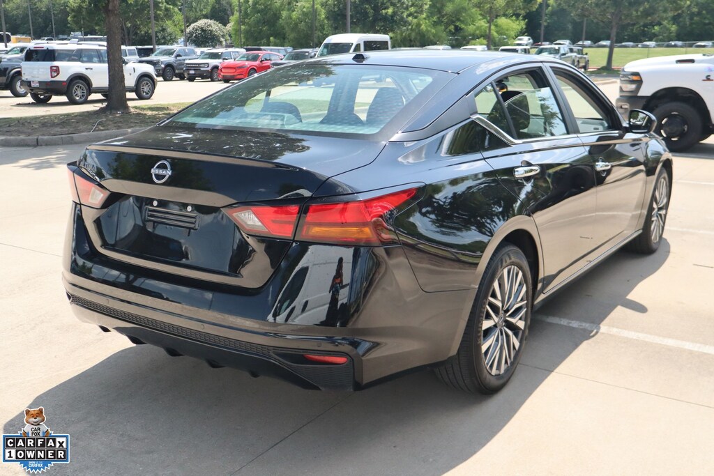 Used 2025 Nissan Altima SV Sedan