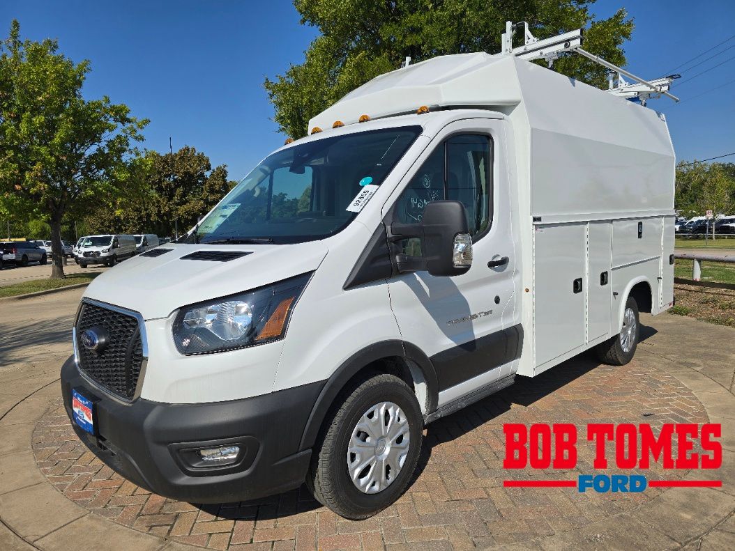 2025 Ford Transit Cutaway