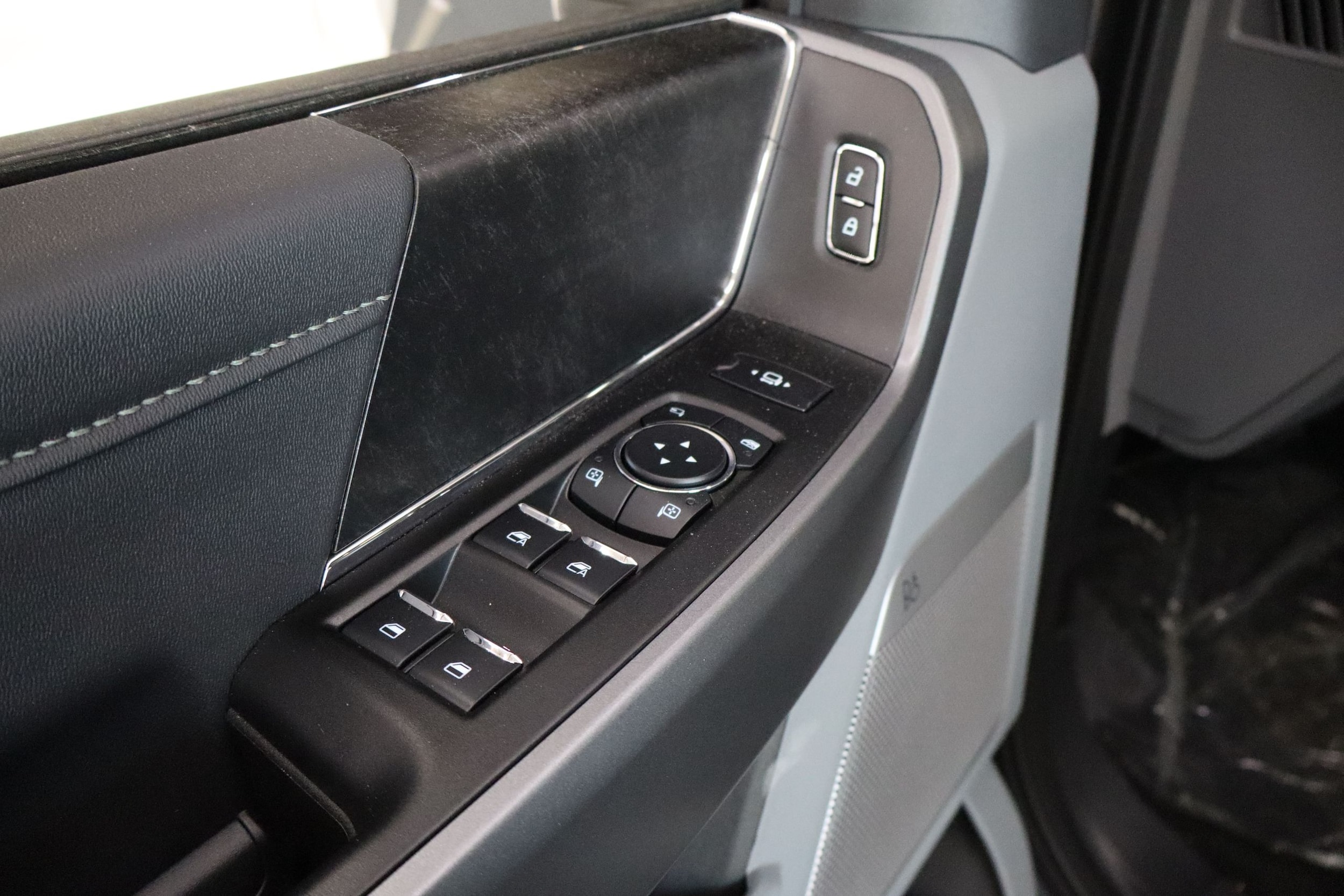 2026 Ford F-250 Super Duty XLT - Photo 12