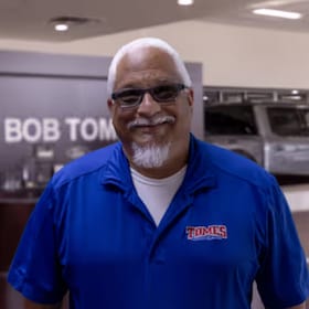 Staff member Larry Nelson from ID_b7f960