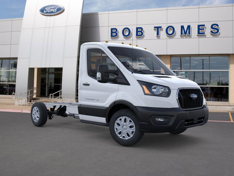 2025 Ford Transit Cutaway Base - Photo 16