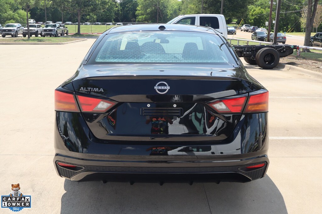 Used 2025 Nissan Altima SV Sedan