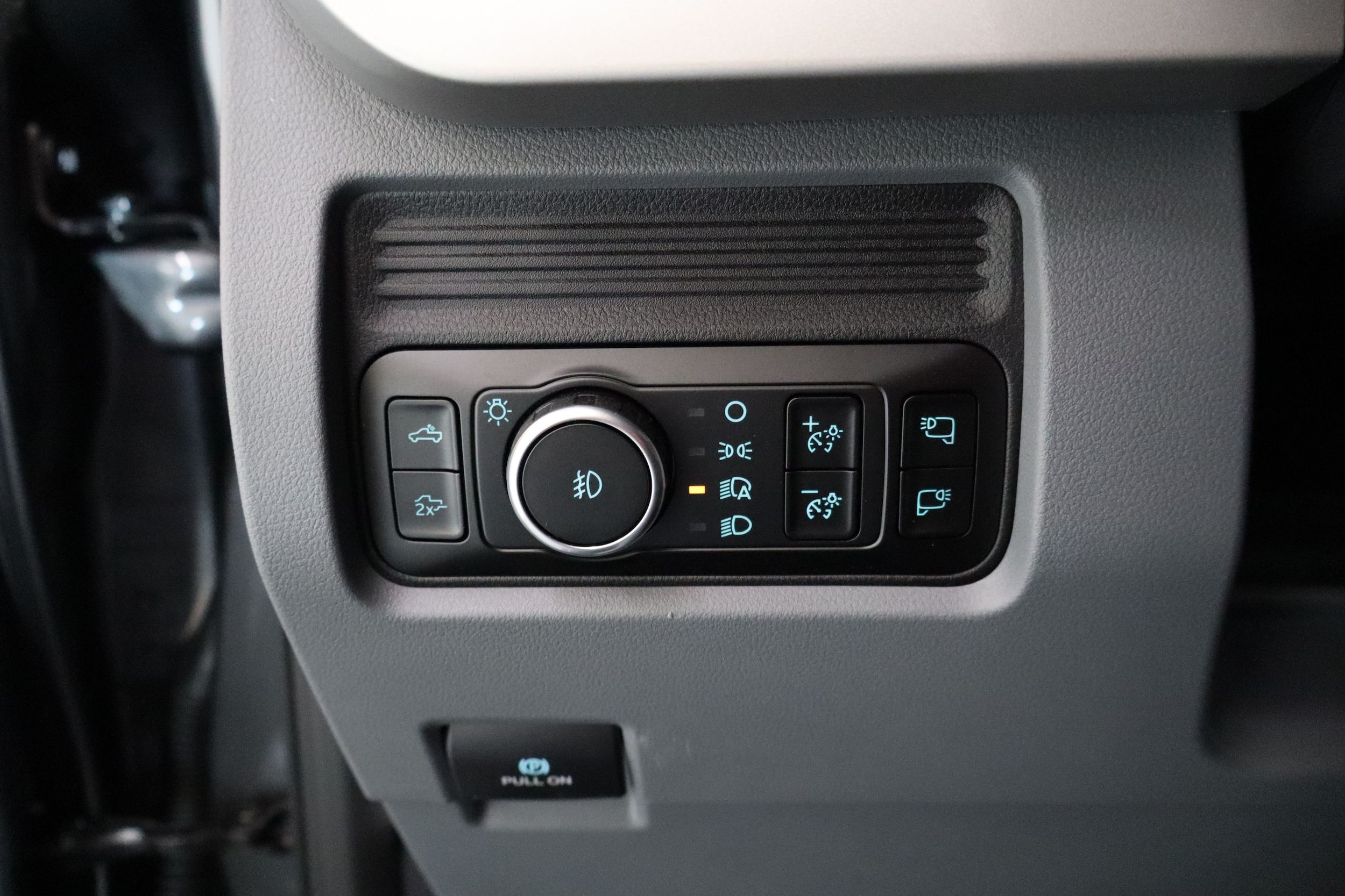 2026 Ford F-250 Super Duty XLT - Photo 14