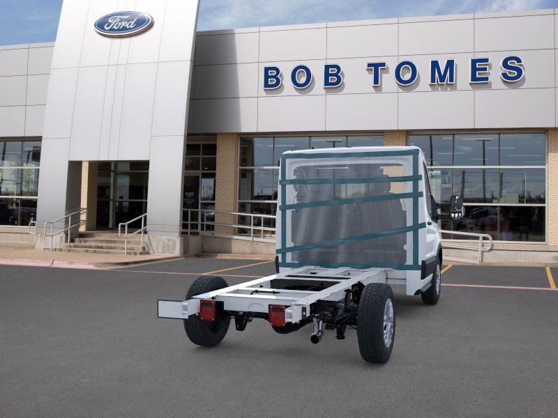 2025 Ford Transit Cutaway Base - Photo 16