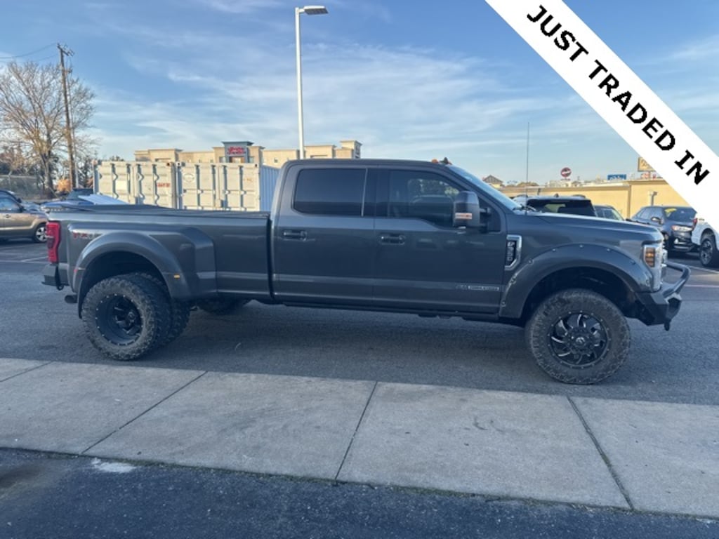 Used 2019 Ford F-350SD Lariat Truck Crew Cab