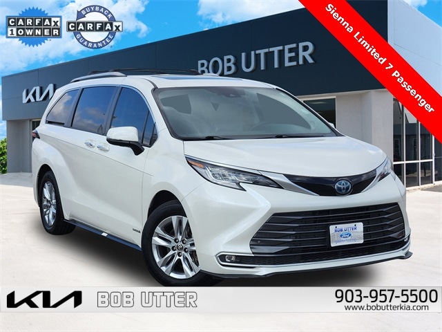 2021 Toyota Sienna Limited's photo