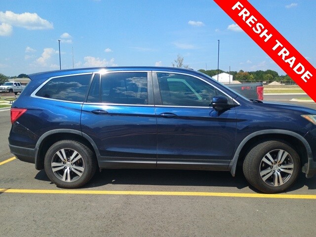 2017 Honda Pilot EX-L photo 3