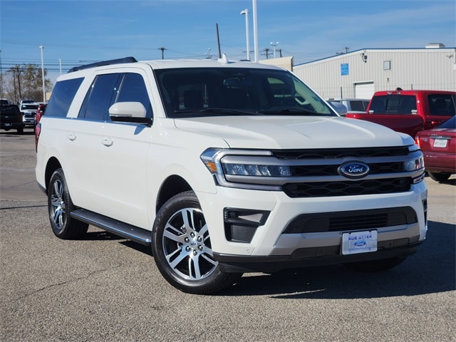 2022 Ford Expedition XLT's photo