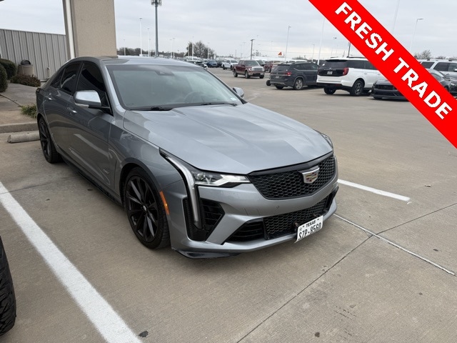 2023 Cadillac CT4 V-Series Blackwing's photo