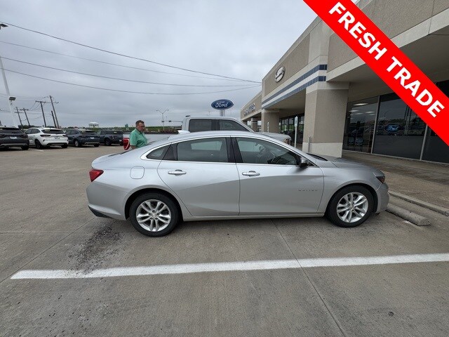 2018 Chevrolet Malibu 1LT photo 4