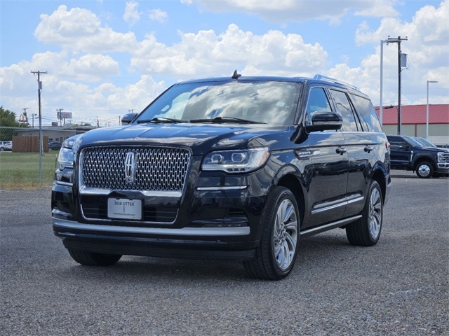 Used 2022 Lincoln Navigator Reserve with VIN 5LMJJ2LT5NEL08156 for sale in Sherman, TX