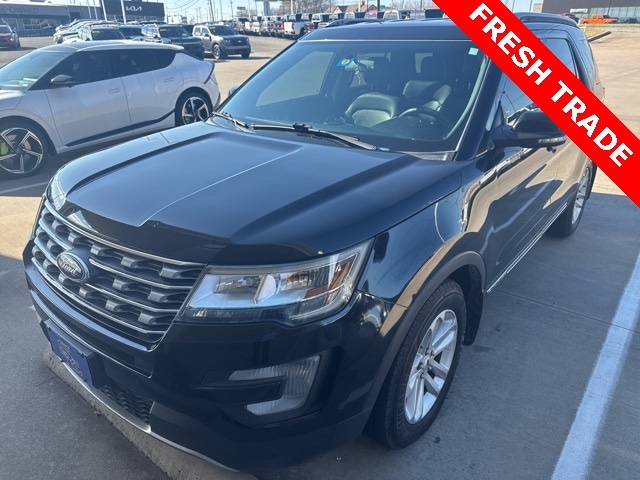 2017 Ford Explorer XLT's photo