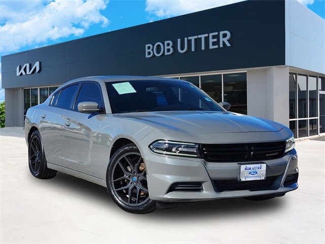 2019 Dodge Charger SXT's photo