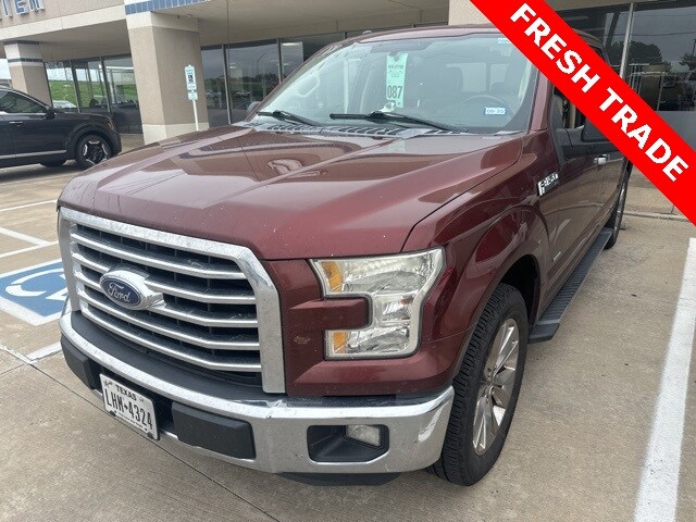 2015 Ford F-150 XLT photo 2
