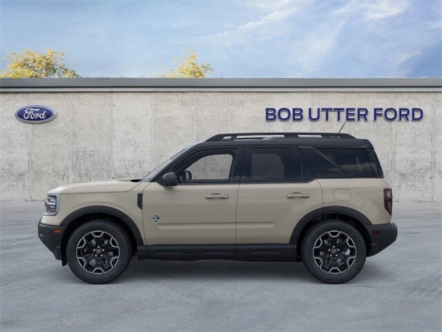 2025 Ford Bronco Sport Outer Banks photo 2