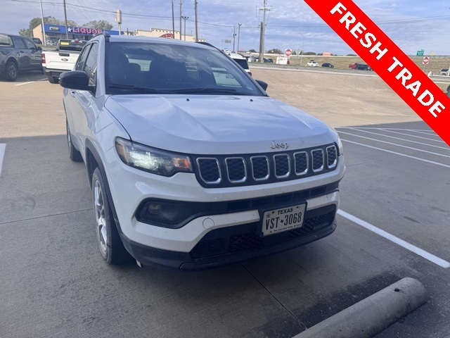 2024 Jeep Compass Latitude Lux's photo