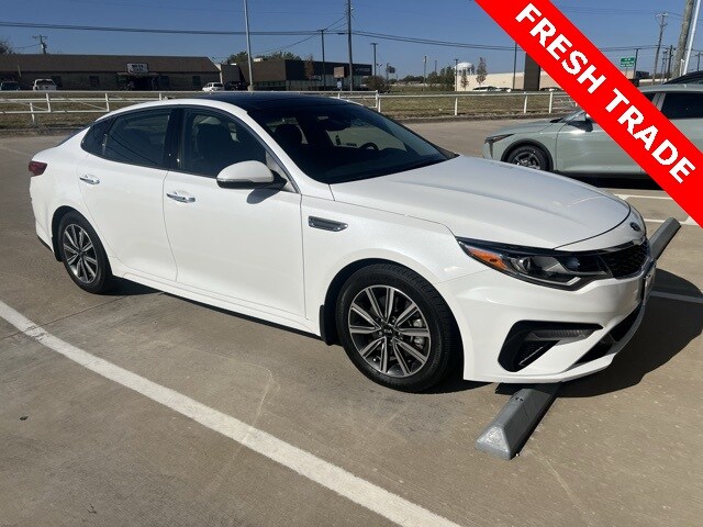 2019 Kia Optima EX photo 2
