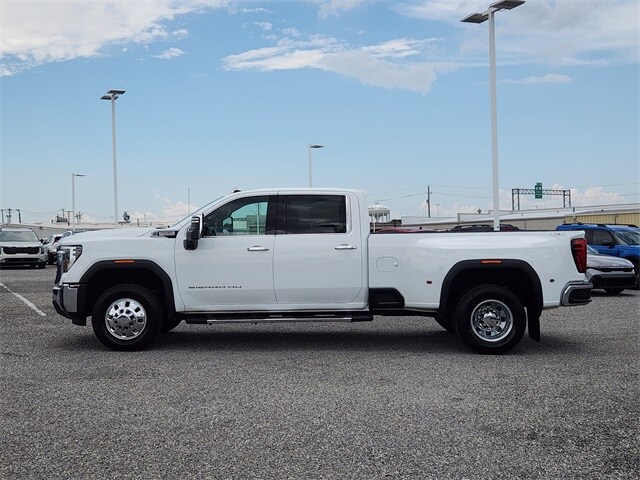 2024 Gmc Sierra HD SLT photo 4