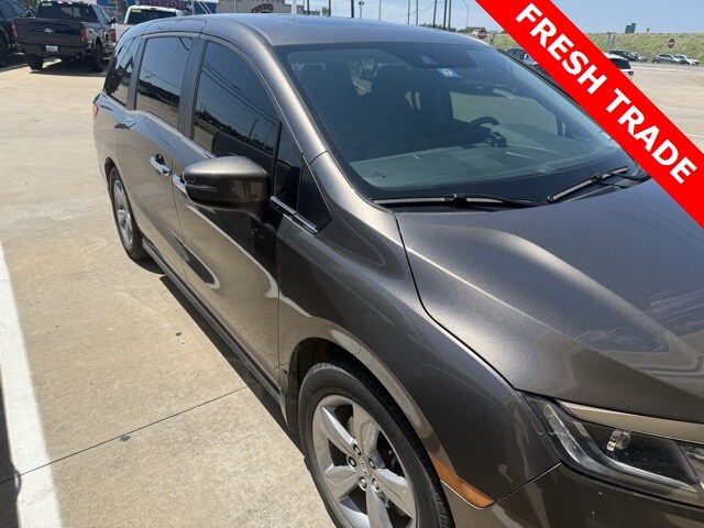 2020 Honda Odyssey EX-L photo 2