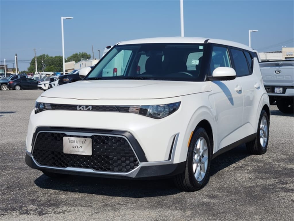 Used 2023 Kia Soul S Hatchback