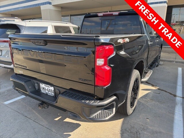 2023 Chevrolet Silverado 1500 RST photo 2